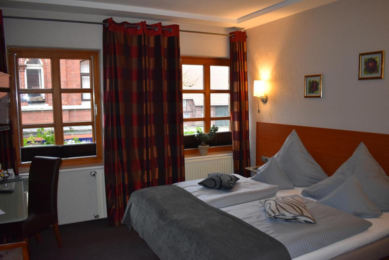 Hotel Neue Stuben Wolfsburg Buitenkant foto
