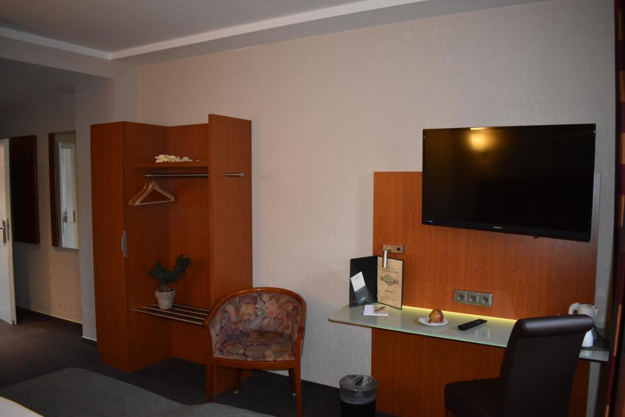 Hotel Neue Stuben Wolfsburg Buitenkant foto