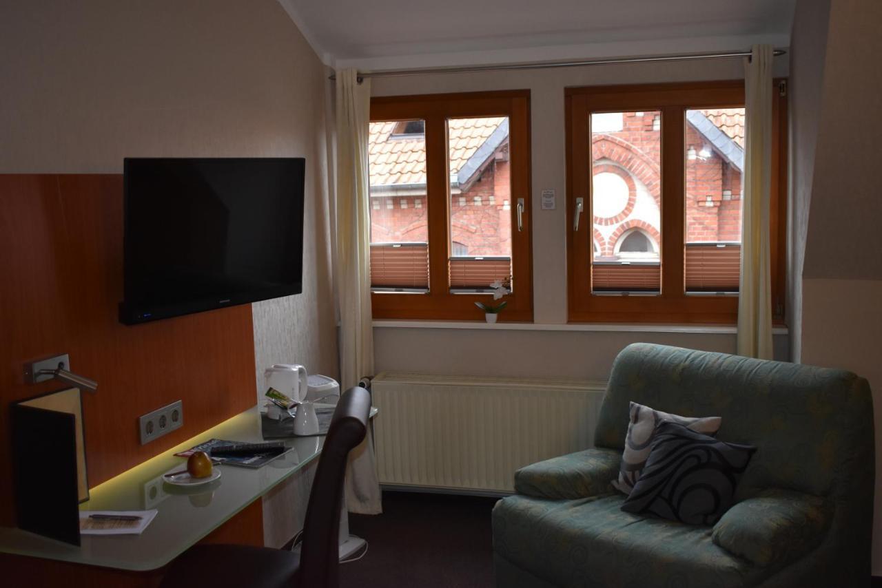 Hotel Neue Stuben Wolfsburg Buitenkant foto